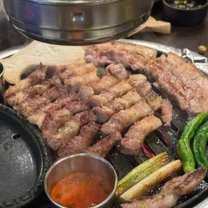 육향정 사진