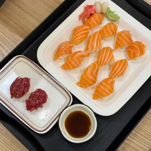 육회바른연어 사진