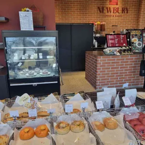 뉴버리 리뷰 사진