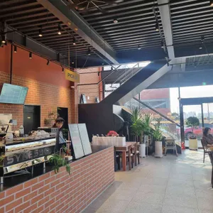 뉴버리 리뷰 사진