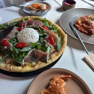 온다 대표 사진