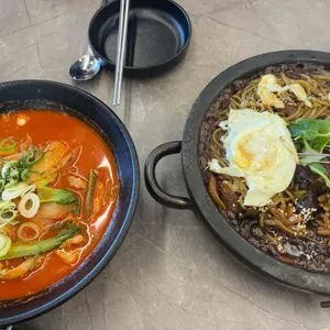 장수돌짜장 사진