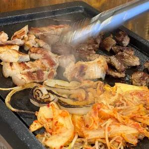 익선세겹살 사진