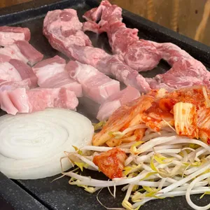 익선세겹살 사진