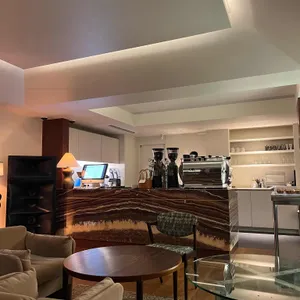 시즌즈 리뷰 사진