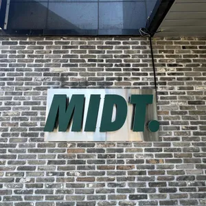 미드테이블 리뷰 사진