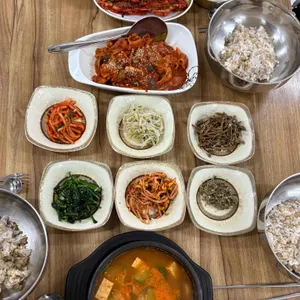 큰시장예전보리쌈밥 사진