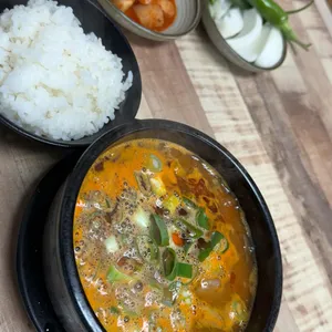 칠전돼지내장국밥 사진