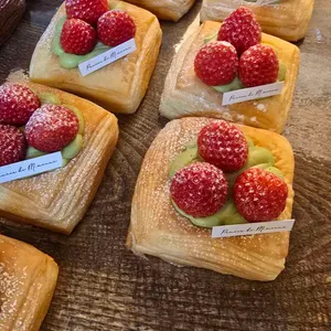 빠니드 엠 무니 대표 사진