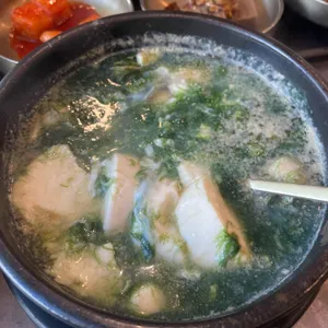 완뚝순두부 사진