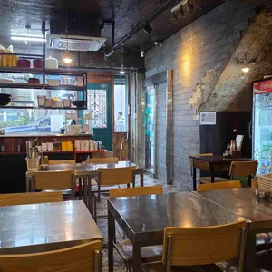 퍼퓰러 리뷰 사진