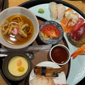 상무초밥 사진 1