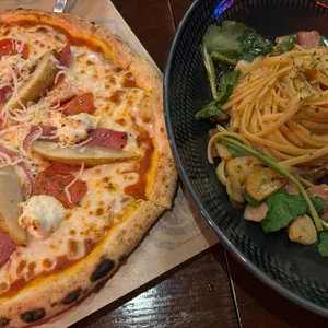 로리스피자 사진