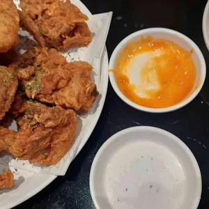 깐부치킨 사진
