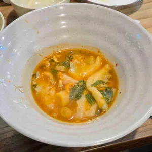 솥뚜껑 매운탕 사진