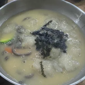 봉평옹심이메밀칼국수 사진 1