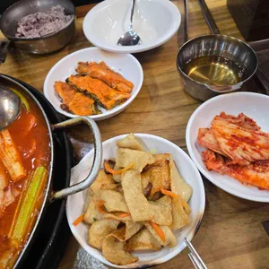 의정부부대찌개&돈까스 대표 사진