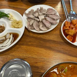 대명돼지국밥 대표 사진