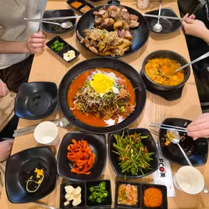 귀족 대표 사진