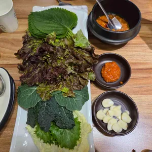 단양흑마늘쌈밥 사진