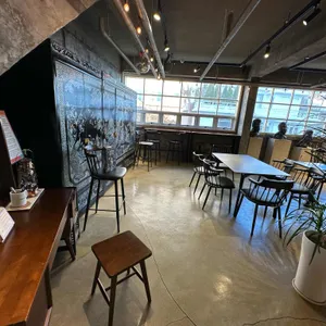 아테네학당 리뷰 사진