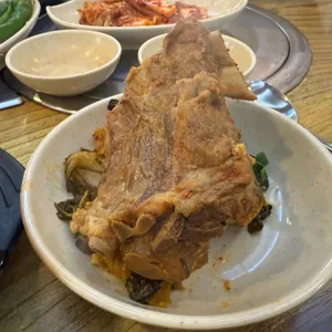 토박이감자탕 사진