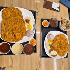 홍익돈까스 리뷰 사진