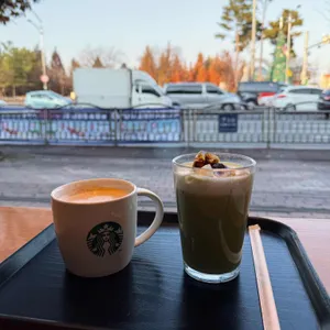 스타벅스 사진 1