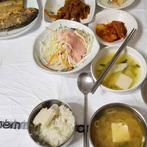 돌담한정식 사진 1