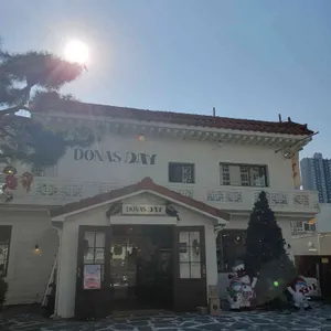 도나스데이 리뷰 사진