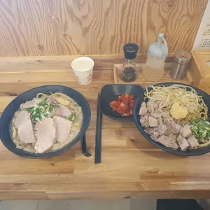 한창희 천하일면 대표 사진