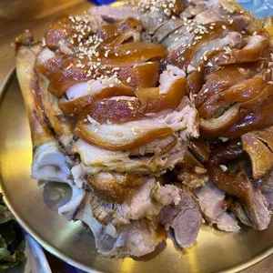 흡이족발 대표 사진