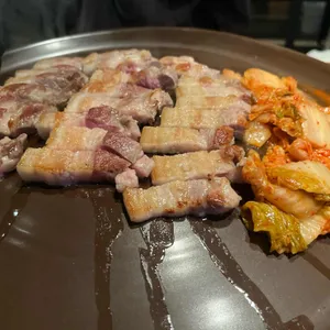 압구정 고기집 옹기집 대표 사진