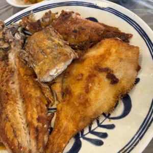 놀부네 생선구이 간장게장 사진