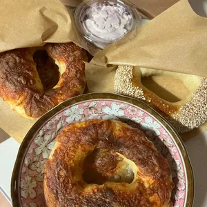 쥴린에리스 베이글 대표 사진