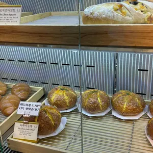 온더브레드 사진 1