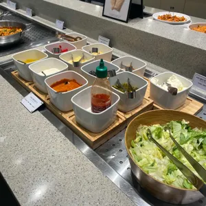 애슐리퀸즈 사진