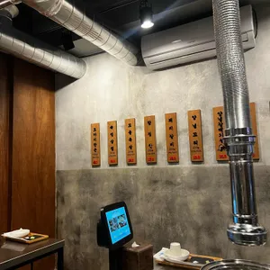 반지하 리뷰 사진