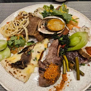 엠버 퓨어힐 호텔 & 리조트 살레 대표 사진