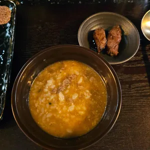 소굴 리뷰 사진