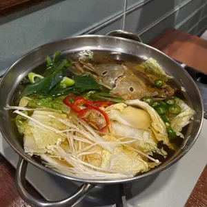 고기굽는남자 사진