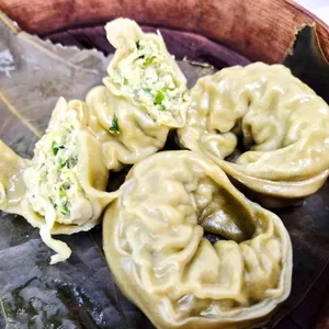 은행나무길 국수집 사진