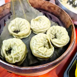 은행나무길 국수집 사진