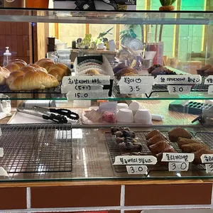 이븐베터커피 리뷰 사진