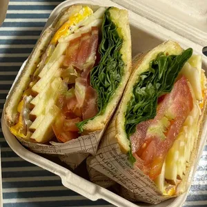 그레이드원 커피로스터스 대표 사진