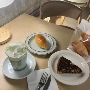 언더커피 로스팅하우스 사진 1