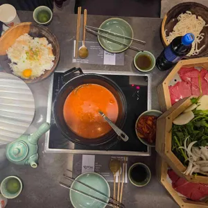 편백재 샤브 칼국수 사진