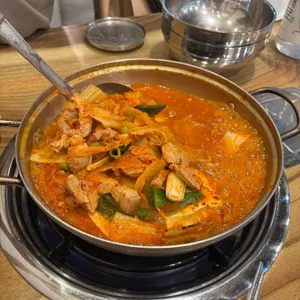 돈가네김치찌개 사진