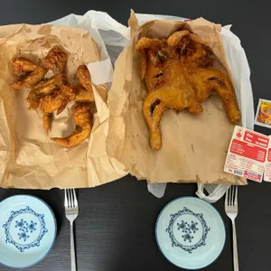 돌통돌아온옛날통닭 사진