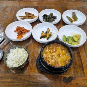 주왕청솔식당 사진 1